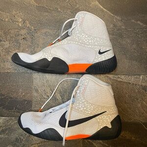 Nike Tawa SE
Men's Wrestling Shoes